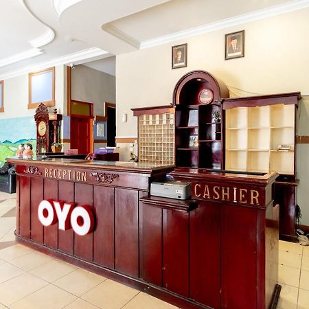 Oyo 1364 Pondok Wisata Istana XI Medan Eksteriør bilde