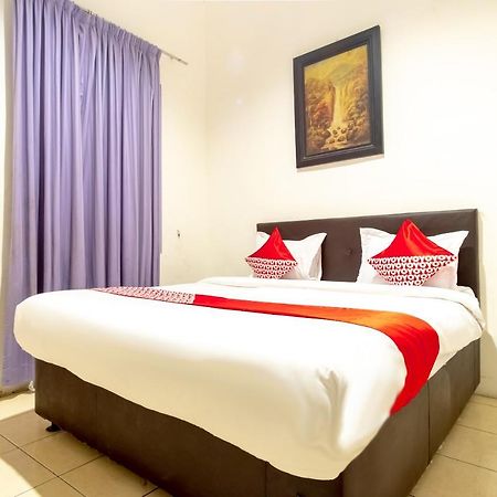 Oyo 1364 Pondok Wisata Istana XI Medan Eksteriør bilde